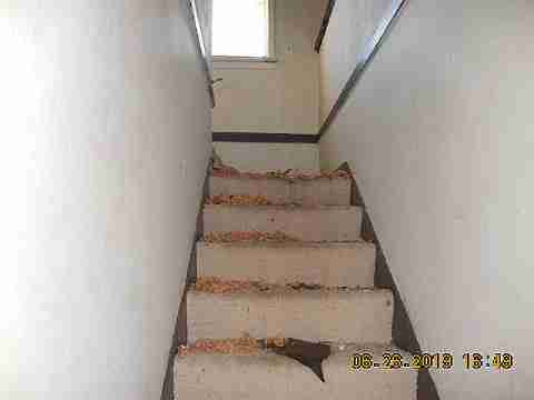 10035 Montrose (23)_m.jpg